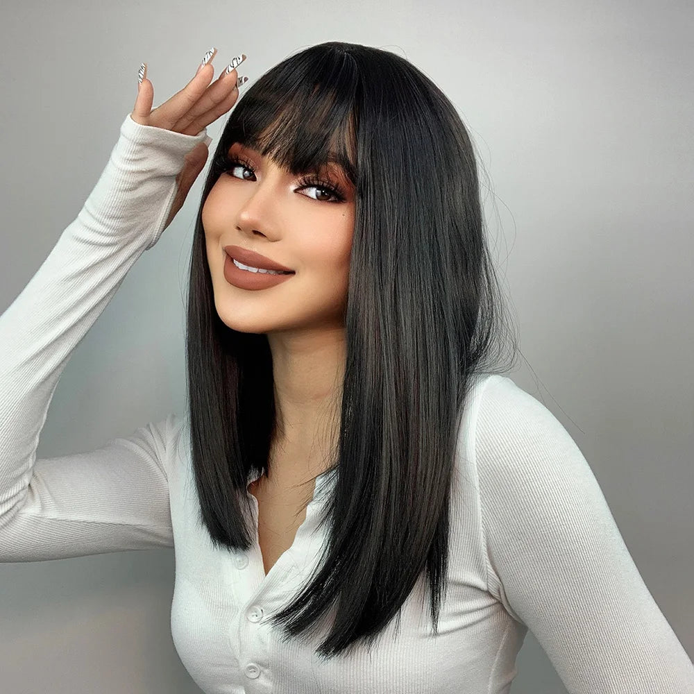 Medium Straight Black Bob Synthetic Wig with Bangs Short Honey Brown Wigs for Woman Auburn Natural Hair Daily Wig Heat Resistant