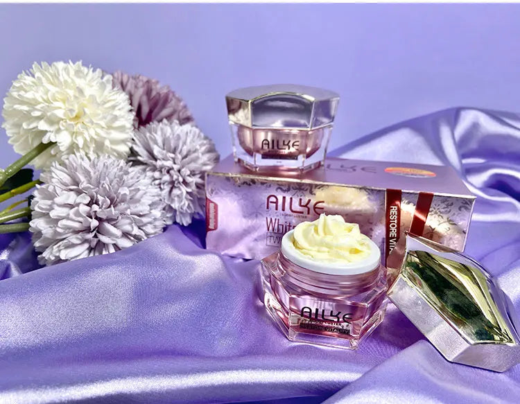 AILKE Lightening Anti-Wrinkle Face Cream With Collagen, Hyaluronic Acid, Whitening Skin Care Women Facial Moisturizer Set